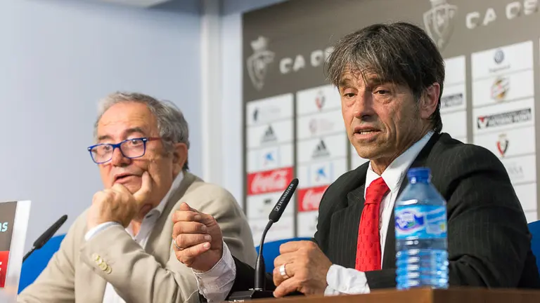 Osasuna y Xota presentan el acuerdo entre ambos clubes para competir juntos la próxima temporada en la Primera División de fútbol sala (64). IÑIGO ALZUGARAY