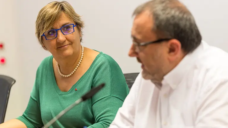 Marisa de Simón y José Miguel Nuin hacen balance de los dos años de legislatura para IE y presentan sus prioridades para el cumplimiento del acuerdo programático (10). IÑIGO ALZUGARAY