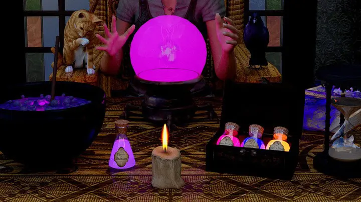 Una mujer trata de vislumbra su futuro a través de un bola de cristal ARCHIVO