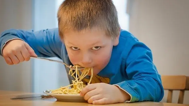 Un niño come un plato de pasta EP