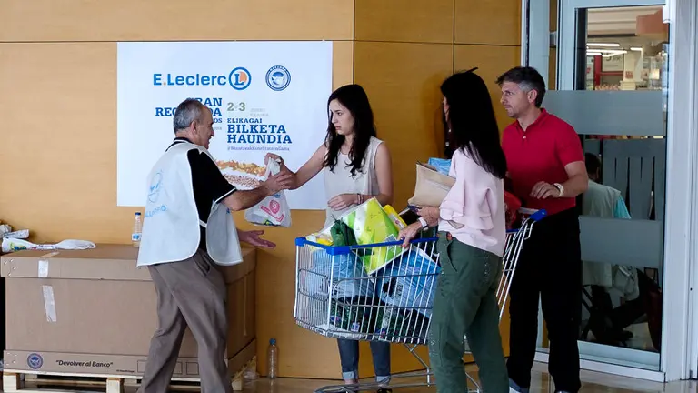 Gran recogida. PABLO LASAOSA 07