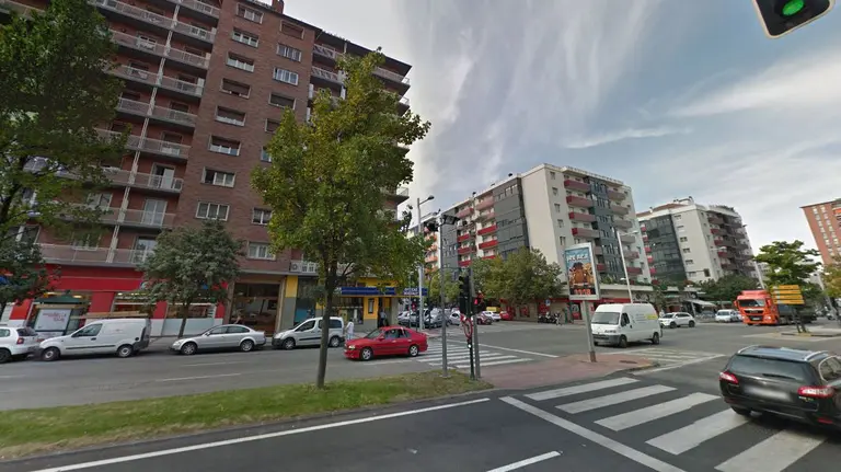 El barrio de San Juan y, a mano izquierda, el quiosco de la ONCE que ha repartido el premio