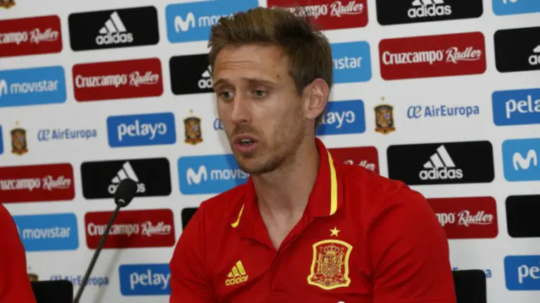 Nacho Monreal en rueda de prensa con la selección. Sefutbol.