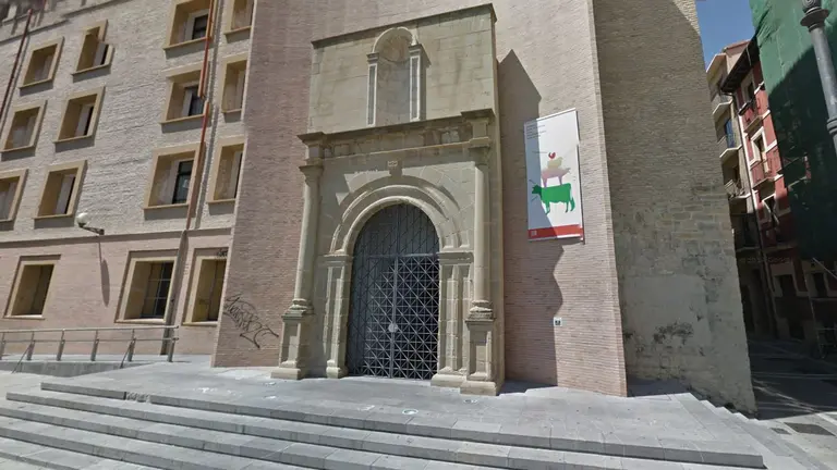 Facahada de la Escuela de Idiomas de Pamplona ARCHIVO