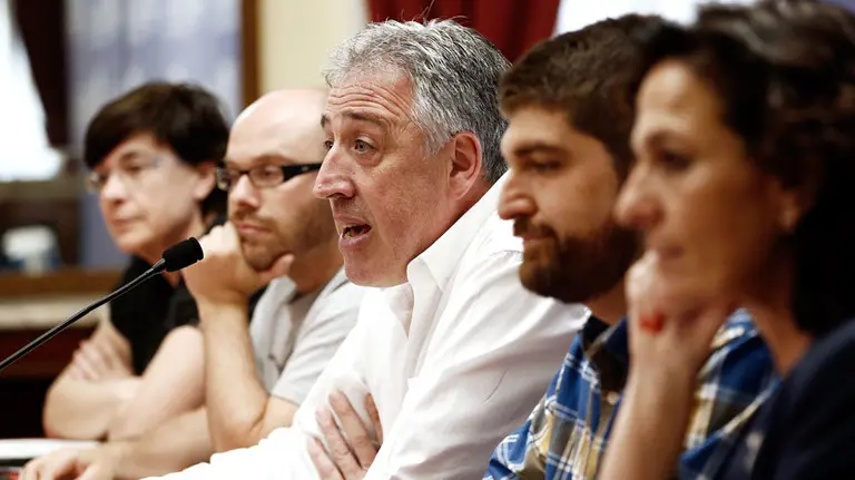 El cuatripartito municipal en una rueda de prensa. EFE