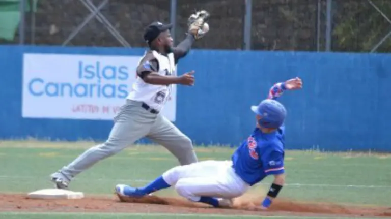 Partido de beisbol. Twitter Marlins Tenerife