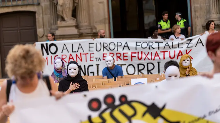 Concentración en defensa de los derechos de las personas refugiadas (12). IÑIGO ALZUGARAY