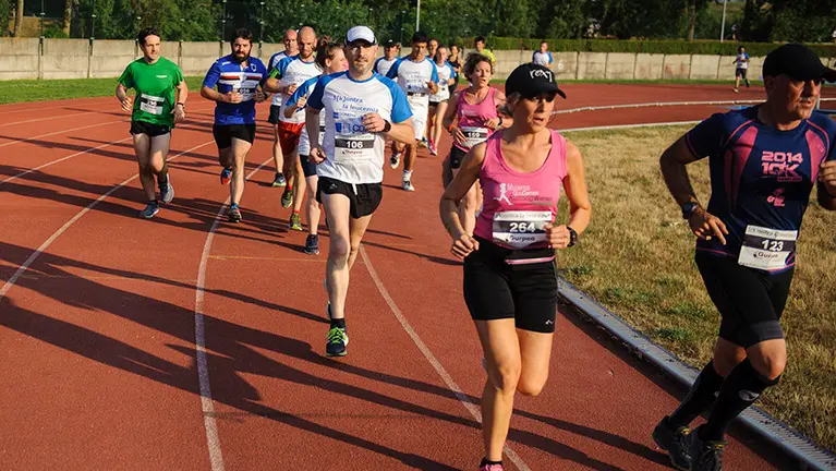 VII carrera popular contra la leucemia por las calles de Burlada. MIGUEL OSÉS_14