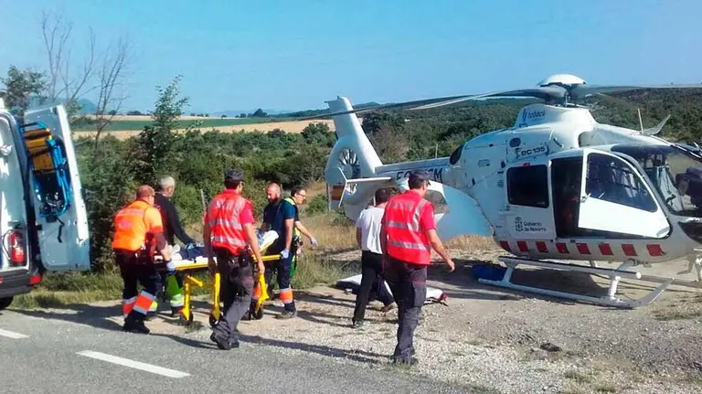 Traslado en helicóptero del conductor que ha quedado inconsciente tras una posible aneurisma. PFORAL