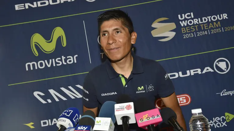 Nairo Quintana en rueda de prensa. Movistar team.