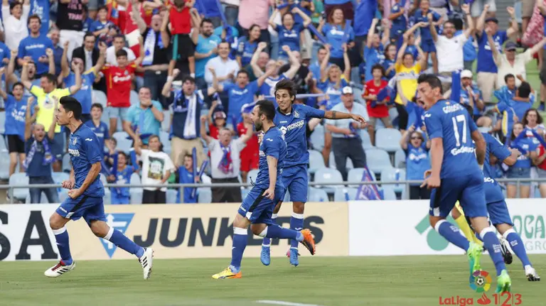 El Getafe celebra uno de sus goles en el coliseum Alfonso Pérez.