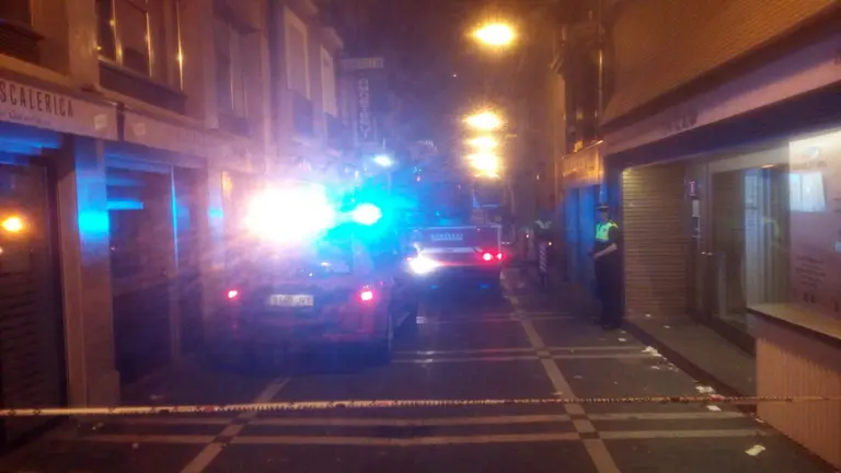 Un incendio en la cocina del asador Aralar, en la calle San Nicolás, ha movilizado a los bomberos en una concurrida noche de sábado en Pamplona CEDIDA