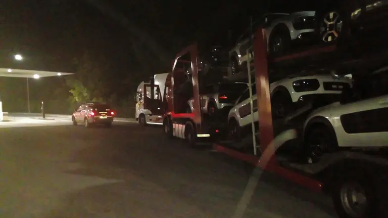 Denunciado en Navarra el conductor de un portacoches