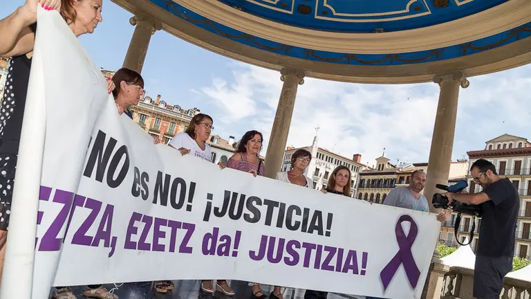 Lunes Lilas presenta su campaña contra agresiones sexistas en SF (06). IÑIGO ALZUGARAY