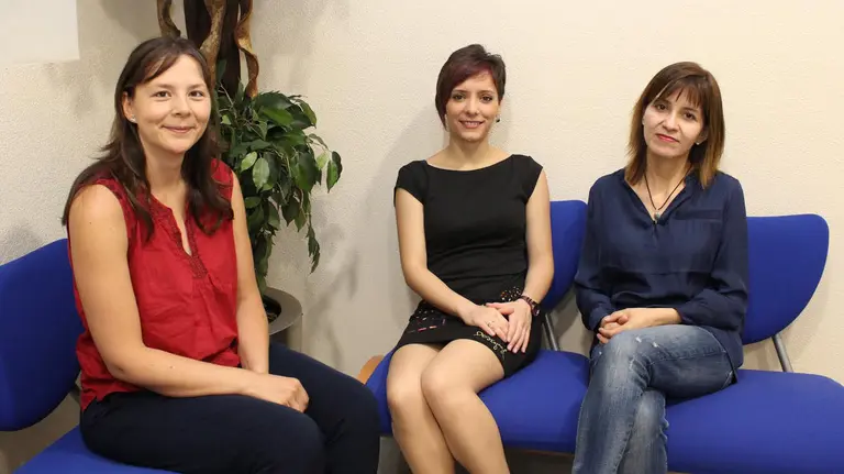 Las 3 matronas premiadas por el estudio sobre la lactancia