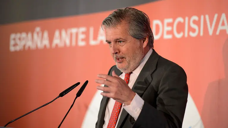 El ministro de Educación, Cultura y Deporte y portavoz del Gobierno, Íñigo Méndez de Vigo, pronuncia una conferencia titulada _España, ante la hora decisiva de Europa_ en el (4)