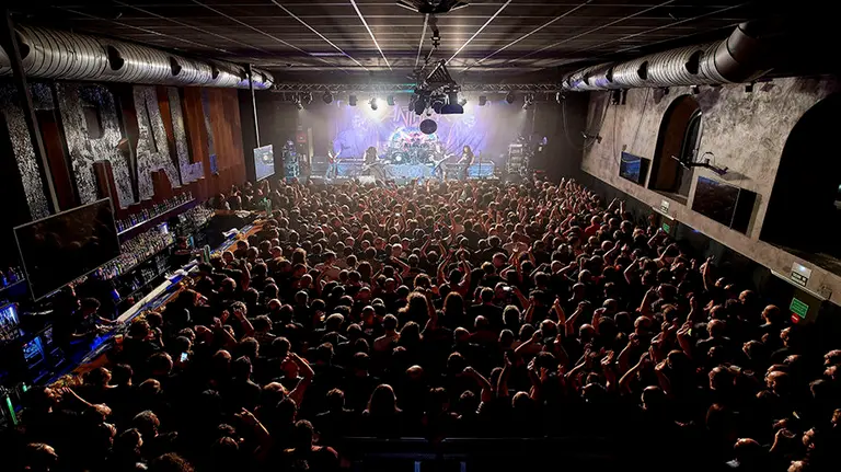 GRA517. PAMPLONA (NAVARRA), 04/07/2017. Los integrantes del grupo estadounidense de thras metal, Anthrax, durante su actuación esta noche en la sala Zentral de Pamplona. EFE/Daniel Fernández.