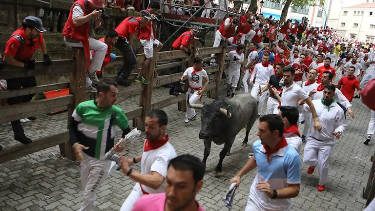 ENCIERRO 8 FINAL CALLEJON 9 JORGE NAGORE