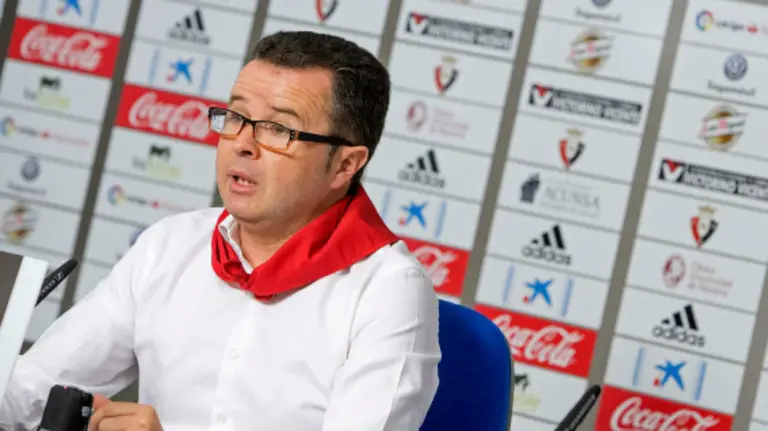 Alfonso Ramírez en rueda de prensa. CA Osasuna.