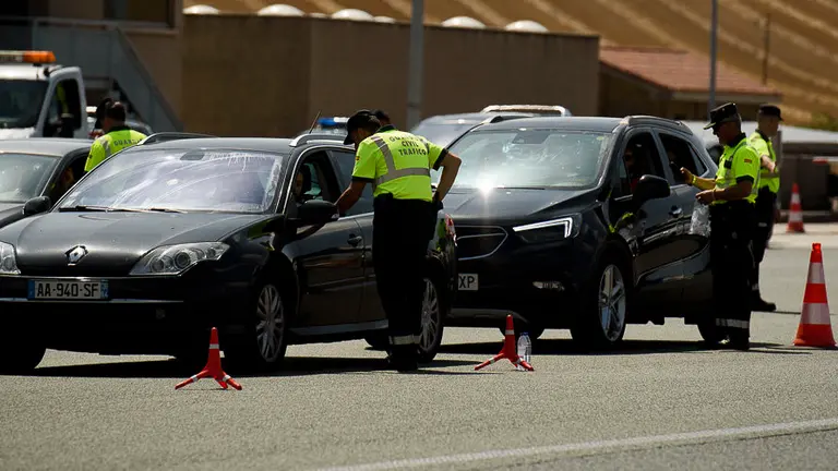 La Guardia Civil organiza controles de alcoholemia y droga durante las fiestas de San Fermín 2017. PABLO LASAOSA 12