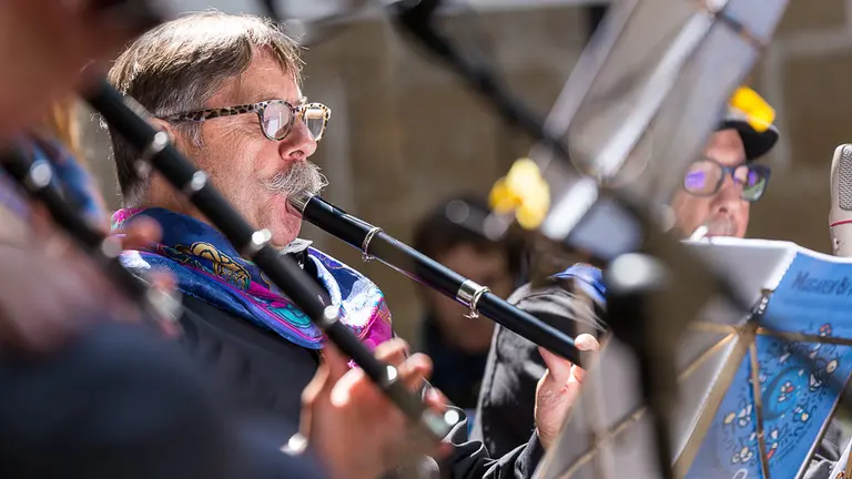 58 edición del Alarde de Txistularis celebrado en la plaza de San José (13). IÑIGO ALZUGARAY