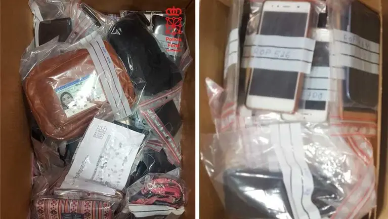Algunas de las cajas con objetos extraviados durante los Sanfermines en Pamplona. PFORAL