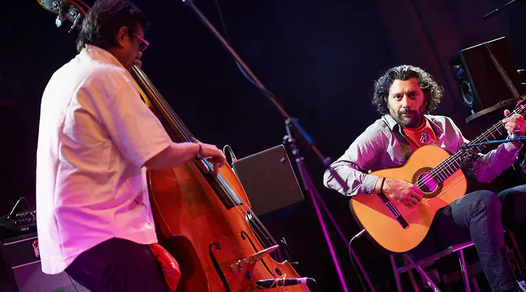 Jazzfermín en la Plaza Compañía con el trío Carmona, Javier Colina y Bandolero. DANIEL FERNÁNDEZ (7)