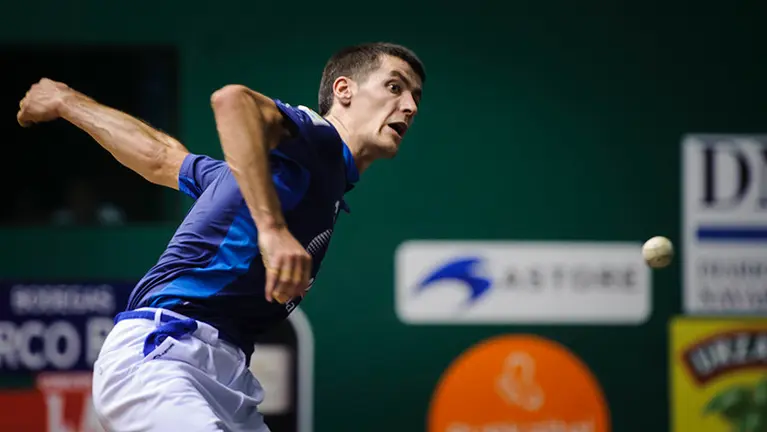 Final de pelota del campeonato de parejas de San Fermín con Ezkurdia-Rezusta y Bengoetxea-Beroiz. MIGUEL OSÉS (19)