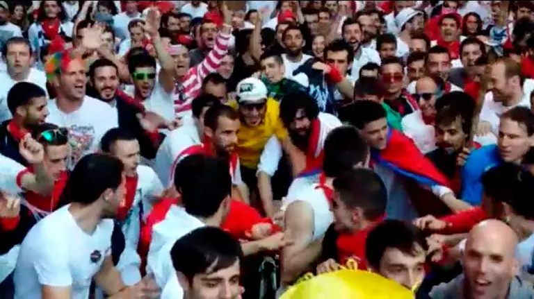 Captura del vídeo de uno de los momentos del encierro de la villavesa 2017.