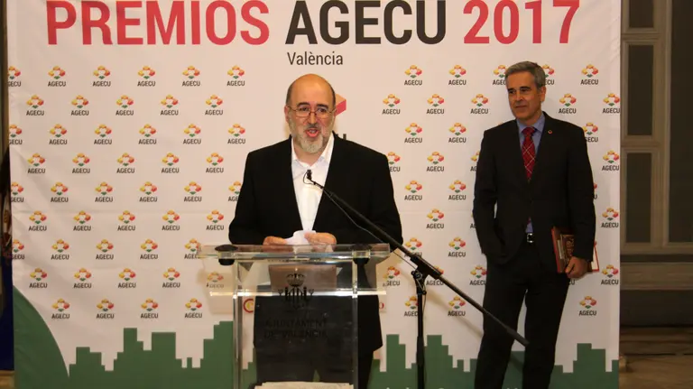 La Asociación Casco Antiguo de Pamplona recibe un premio a la mejor iniciativa nacional de dinamización