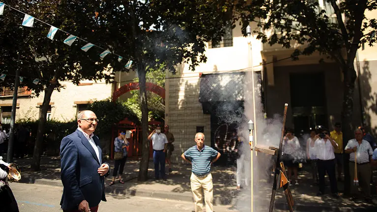 El Lar Gallego de Pamplona lanza el Chupinazo e inicia las fiestas de Santiago MIGUEL OSÉS (4)