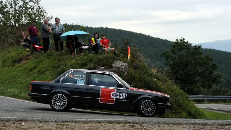 38  Abadiño Karting Taldea. Aitor Irazabal / Ander Bikandi	Bmw 325 E30