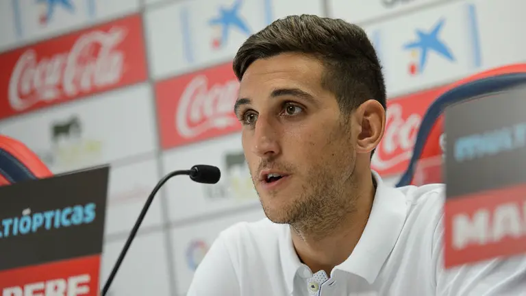 Presentación del nuevo portero de Osasuna, Sergio Herrera. PABLO LASAOSA 03
