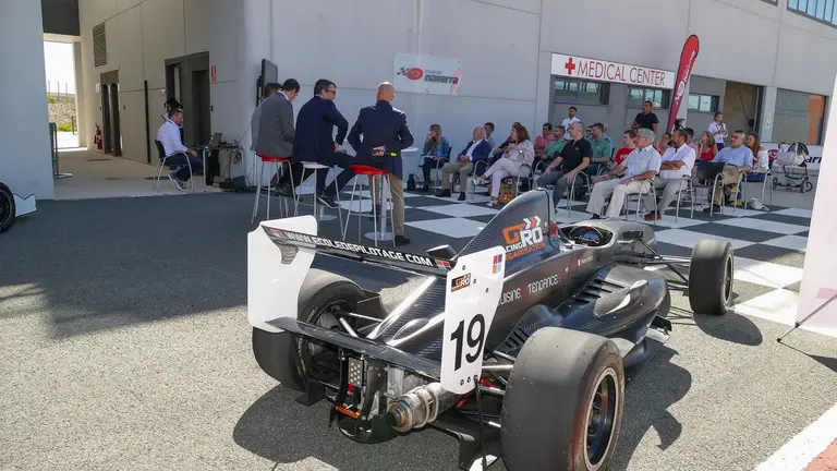 Presentación de la 16ª etapa de La Vuelta a España en el Circuito de Navarra, en Los Arcos.