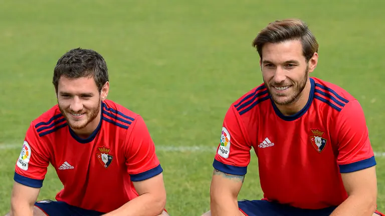 Osasuna presenta a Xisco y Arzura en las instalaciones de Tajonar. PABLO LASAOSA 03