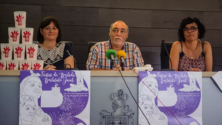 Presentación de las fiestas de Burlada 2017. MIGUEL OSÉS_6