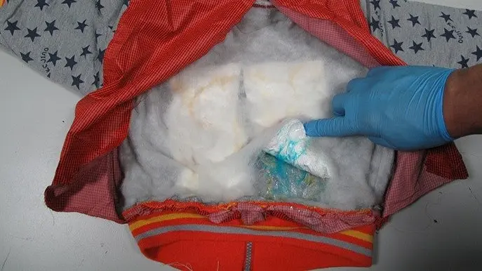 La ropa de bebé con la droga dentro GUARDIA CIVIL