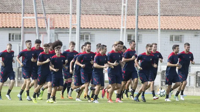 Osasuna presenta los dorsales y nombres de su plantilla