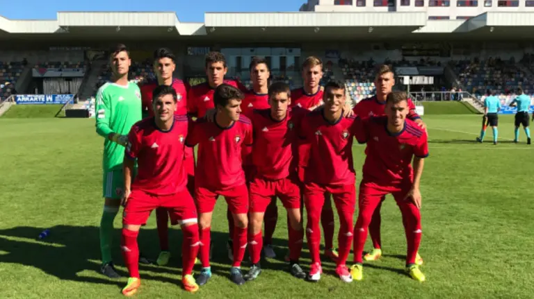 Equipo titular de Osasuna B en Barakaldo. Foto CA Osasuna.