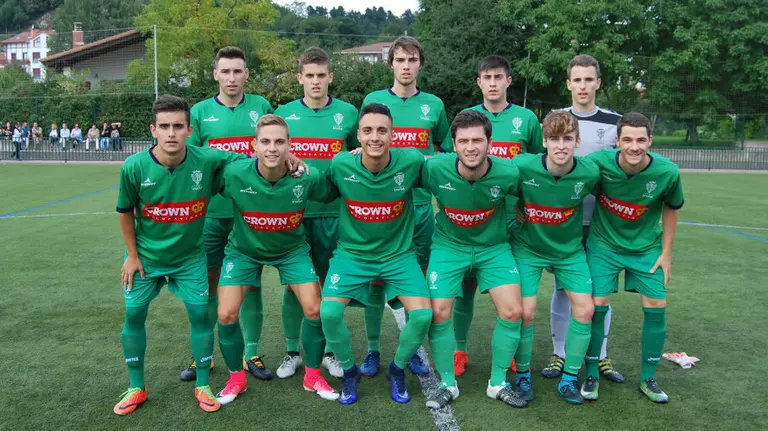 Equipo titular del Iruña 2017-18. Facebook.