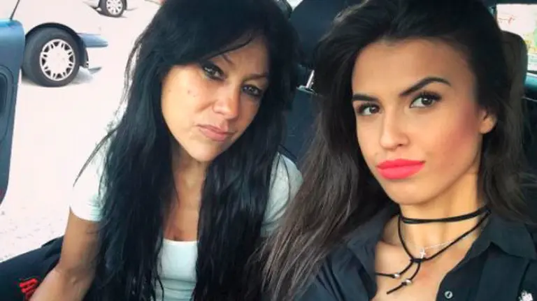 Sofía Suescun junto a su madre, que también participó en el reality. INSTAGRAM