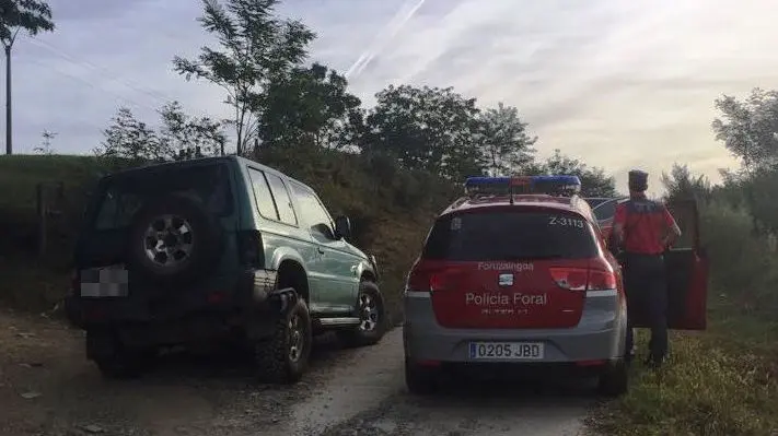 Vehículo del conductor imputado en Lekárzoz tras cuadruplicar la tasa de alcoholemia en un control de Policía Foral en Lekároz.