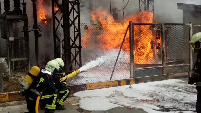 Explosión en la nave Cousin Freres, en el polígono Iturrondo de Burlada