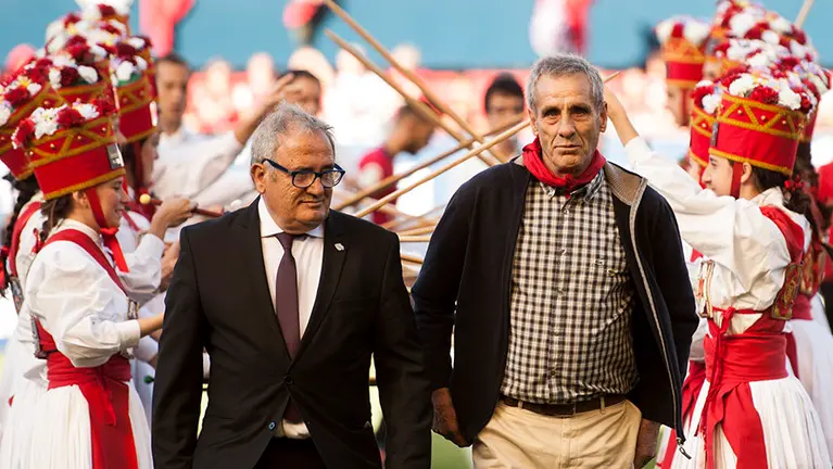 Ceremonia de celebración del 50 aniversario de El Sadar. MIGUEL OSÉS_12