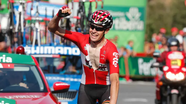 Sander Armee celebra su triunfo de etapa. Facebook La Vuelta.