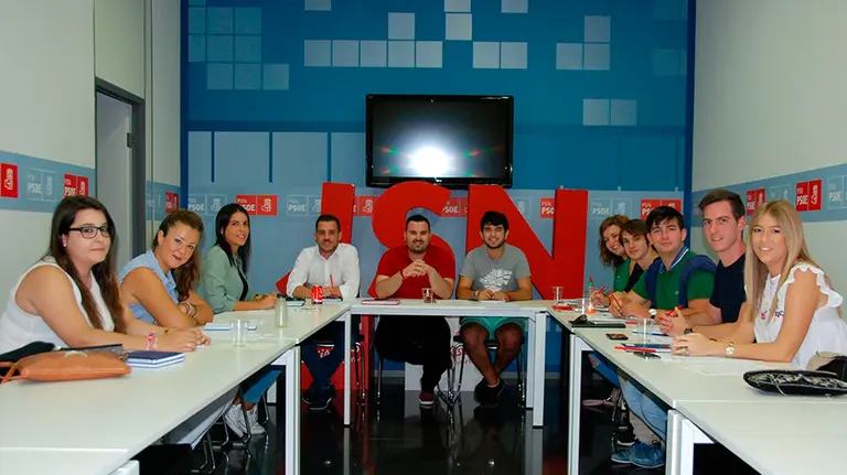 El JSN busca captar jóvenes en su curso político