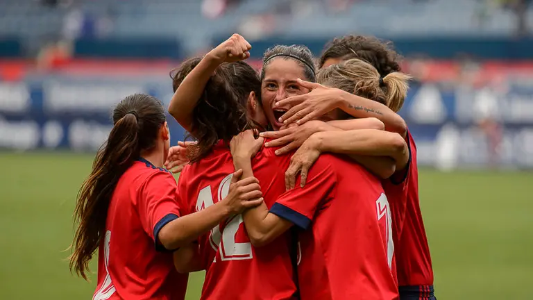 Partido entre Osasuna Femenino y Pradejón celebrado en el estadio de El Sadar de Pamplona. PABLO LASAOSA (19)