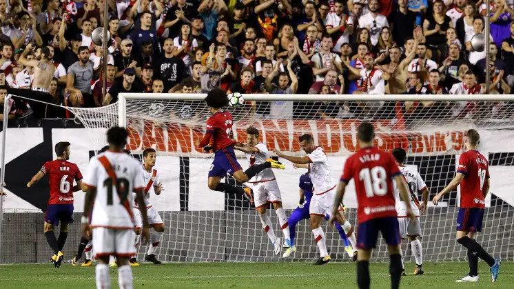 Partido de la Liga 123 entre Rayo Vallecano y Osasuna en el estadio de Vallecas FOTO LFP (8)