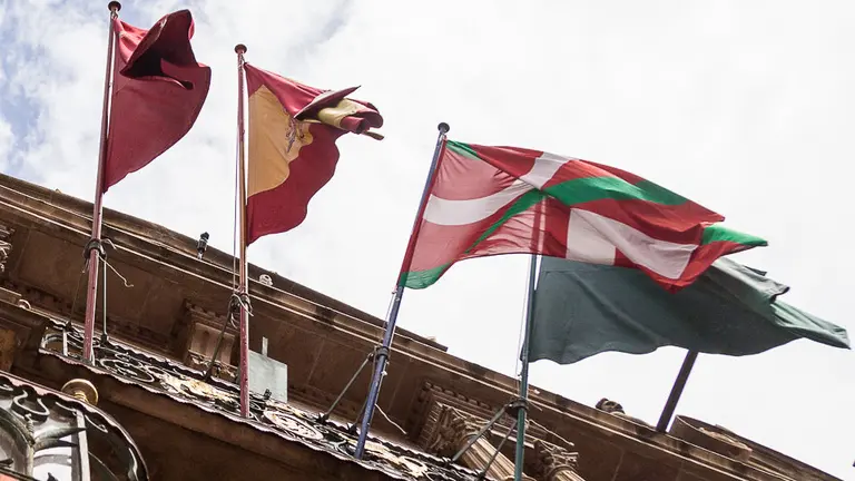 Sanfermines 2017. Chupinazo en la Plaza del Ayuntamiento (42). IÑIGO ALZUGARAY