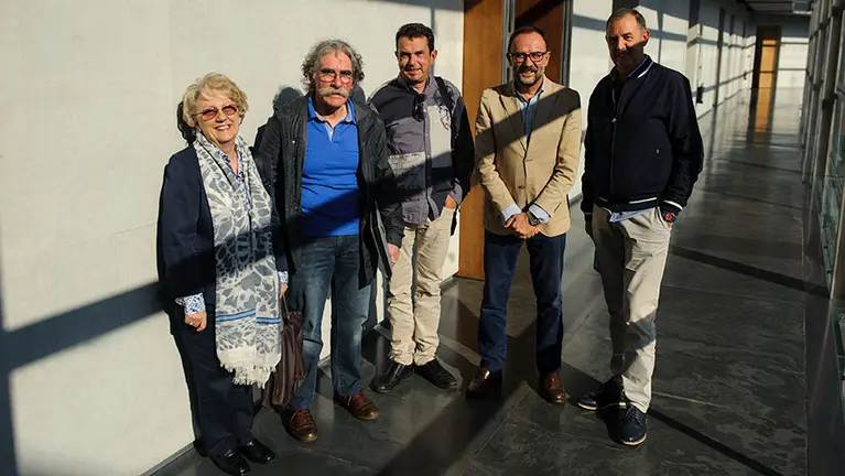 Una representación de Anfas presenta en comisión parlamentaria un informe sobre las demandas de las personas con discapacidad. MIGUEL OSÉS